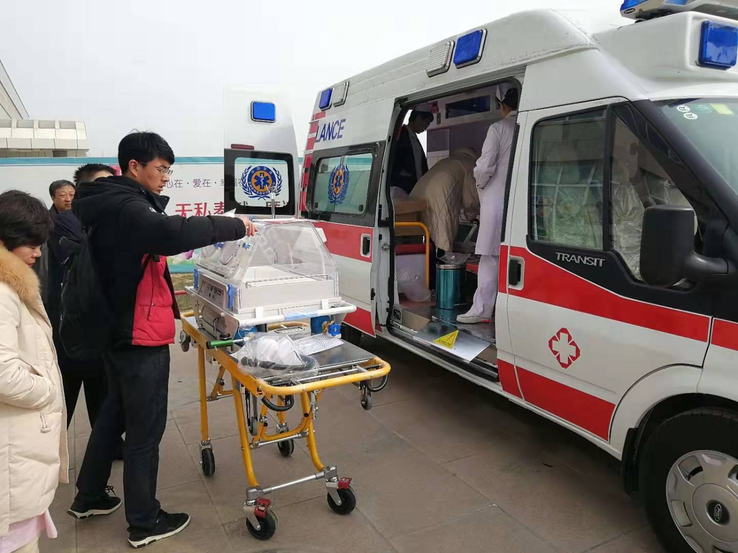 凌云县救护车转院